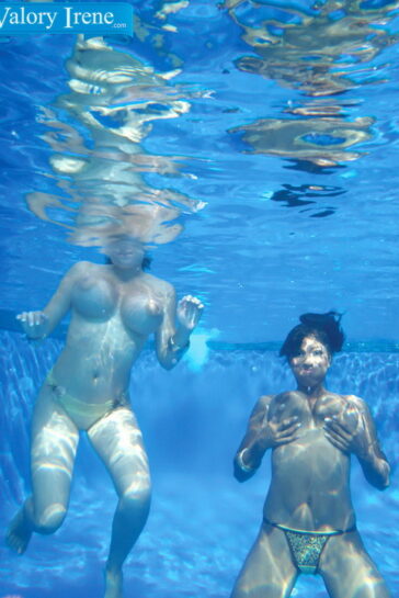 Valory Irene and Chica tits underwater