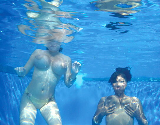 Valory Irene and Chica tits underwater