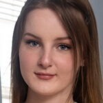 Eliza Eves - American 36G natural big tits model profile photo