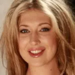 Lexi Lowe - Welsh 32DD enhanced big tits model profile photo