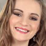 Suzie Sun - Czech 38G natural big tits model profile photo